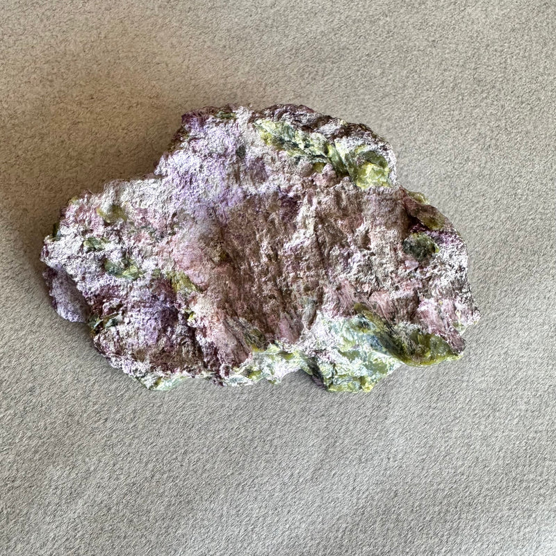 Stitchtite/Serpentine specimen-Tasmanian Jewellery and gemstones-Rare and Beautiful