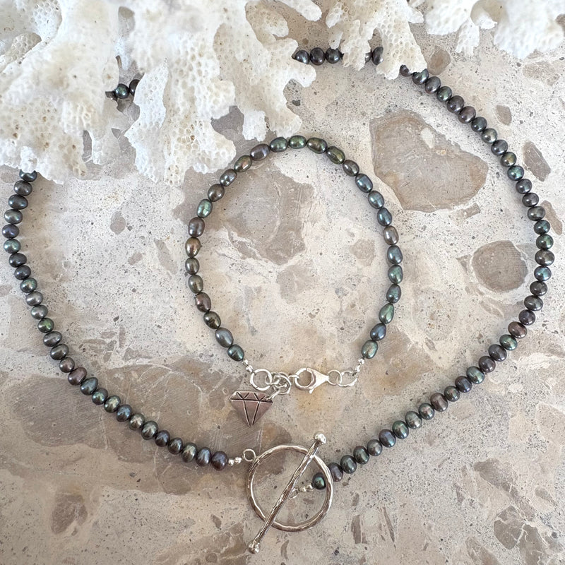 Fresh water pearl necklace