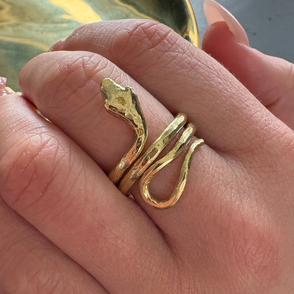 Serpent Ring-Tasmanian Jewellery and gemstones-Rare and Beautiful