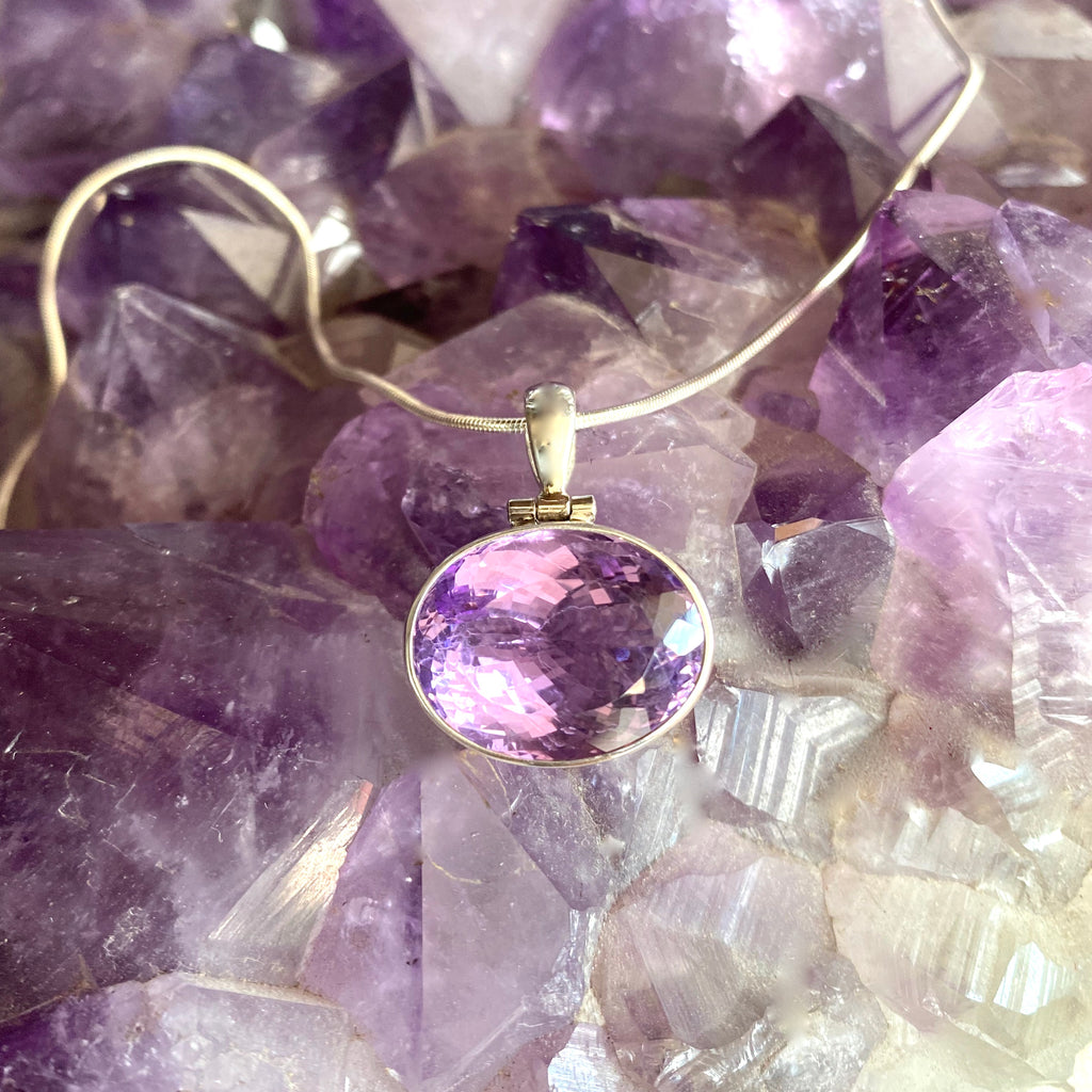 Amethyst stone store pendant