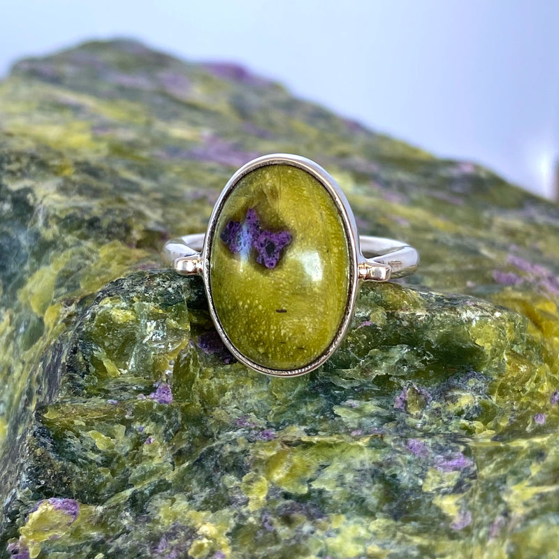 Stitchtite and Serpentine Saddle Ring-Tasmanian Jewellery and gemstones-Rare and Beautiful