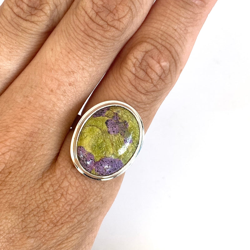 Oval Stichtite + Serpentine Ring-Tasmanian Jewellery and gemstones-Rare and Beautiful