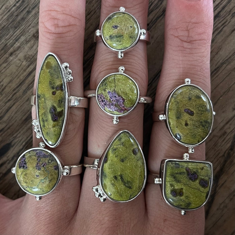 Stichtite and Serpentine Rings-Tasmanian Jewellery and gemstones-Rare and Beautiful