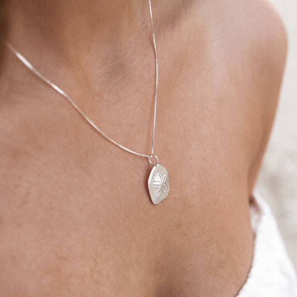 sand dollar cast in sterling silver pendant 