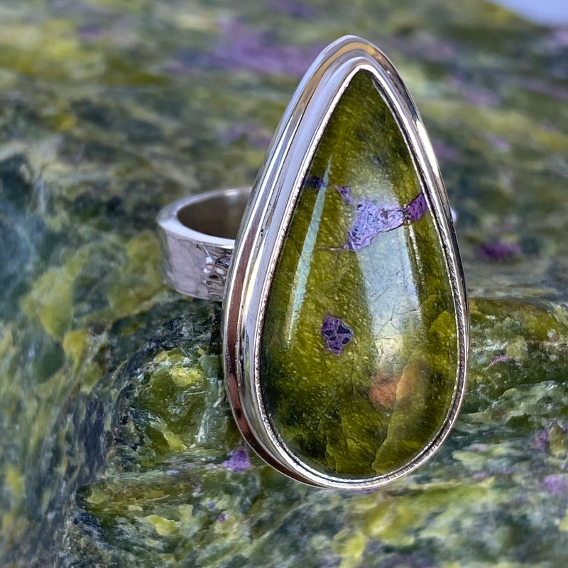 Stichtite and Serpentine Pear Ring-Tasmanian Jewellery and gemstones-Rare and Beautiful